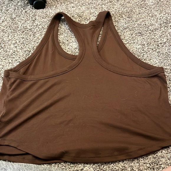 Brown cropped tank - Picture 2 of 2